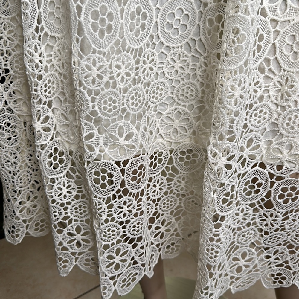 #51 Eyelet detailed midi dress - Picture 9 of 9